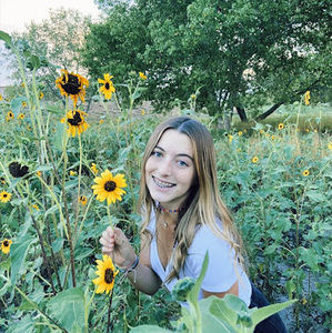 Meet your Posher, Bailey